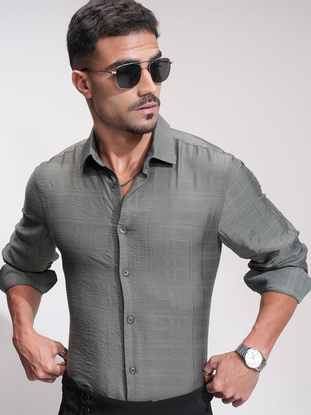 

HIGHLANDER Men Comfort Slim Fit Opaque Casual Shirt, Grey