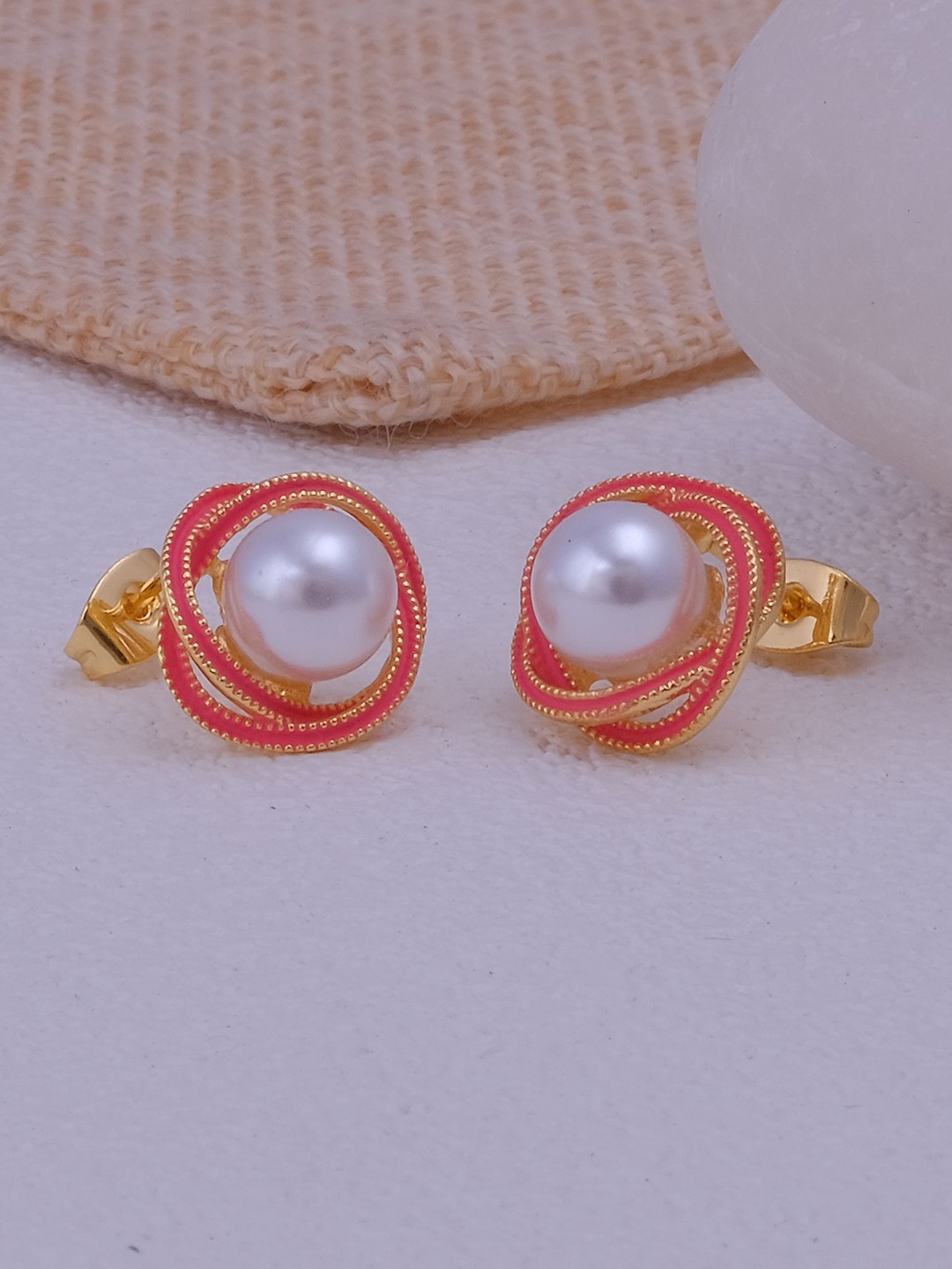 

EL JOYERO Contemporary Studs Earrings, Gold