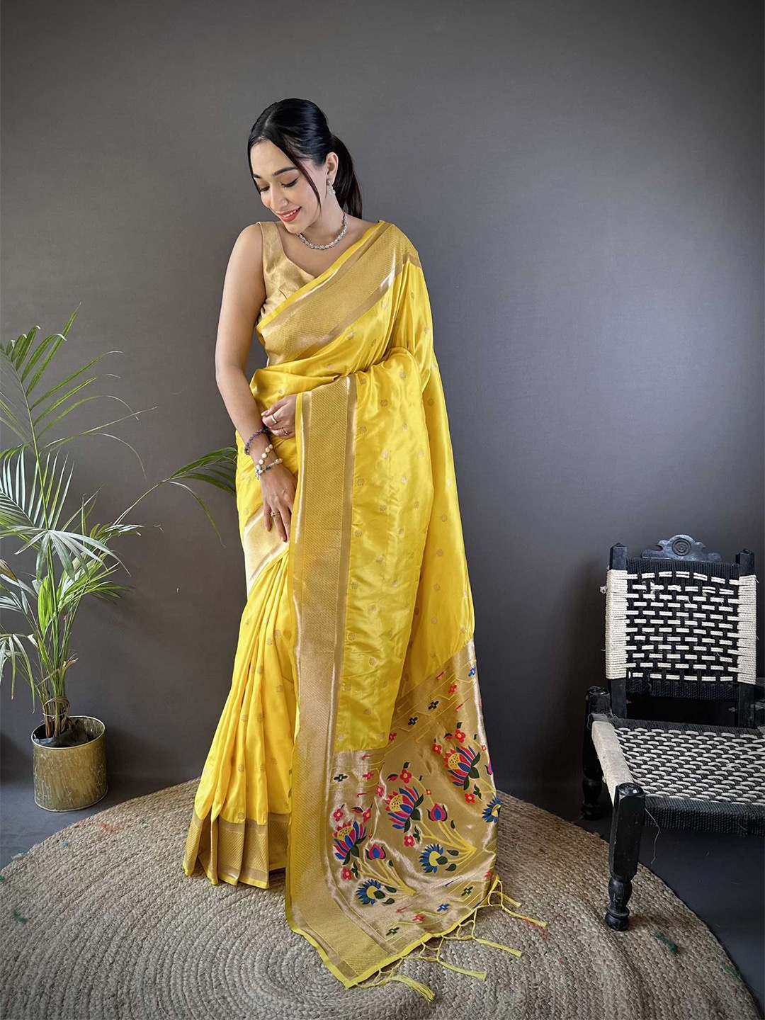 

LeeliPeeri Designer Woven Design Zari Silk Blend Designer Paithani Saree, Yellow