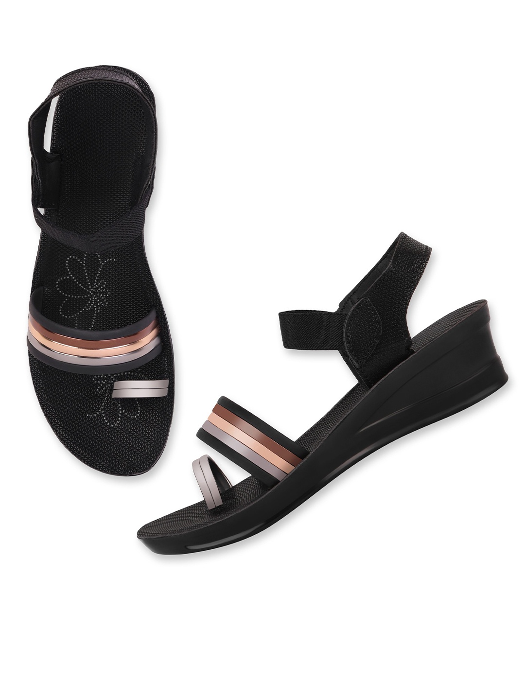 

PENNEN Women Colourblocked One Toe Flats, Black