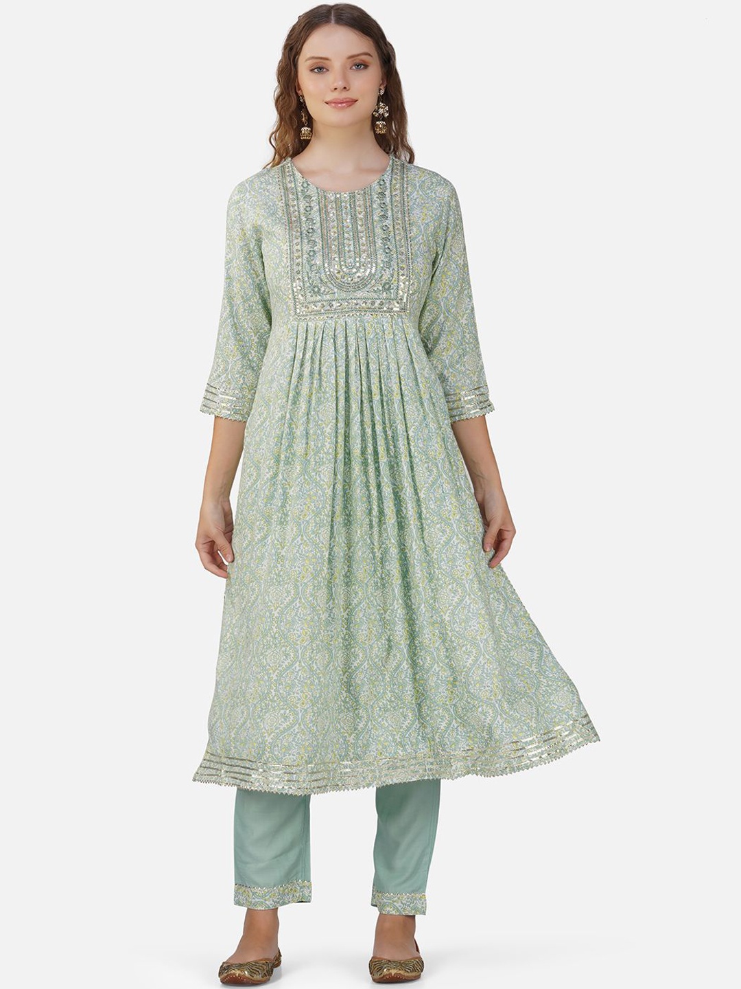 

Charitra Women Floral Printed Regular Thread Work Kurta with Trousers, Green