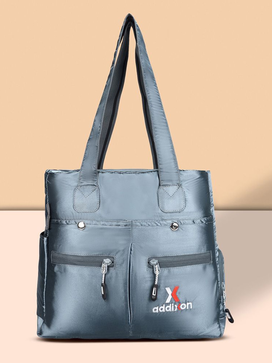 

Addixon Structured Shoulder Bag with Tasselled, Silver