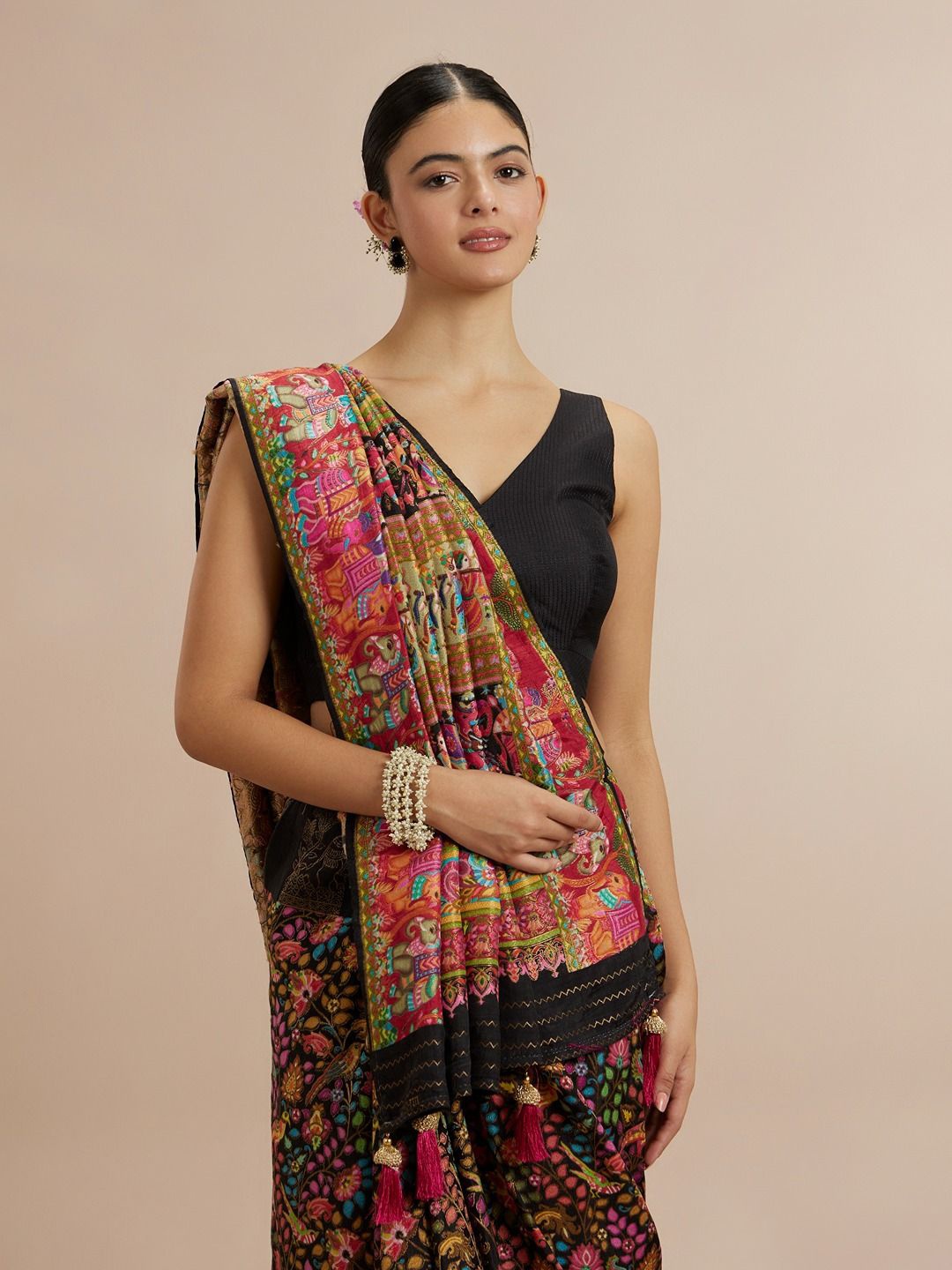 

Twamev Floral Art Silk Saree, Black
