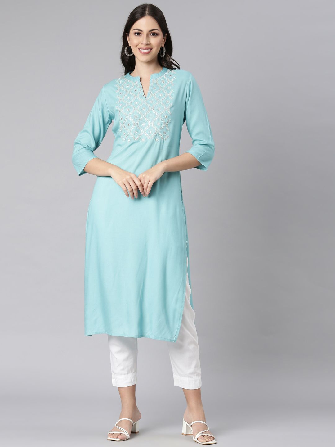

Neerus Women Kurta, Green
