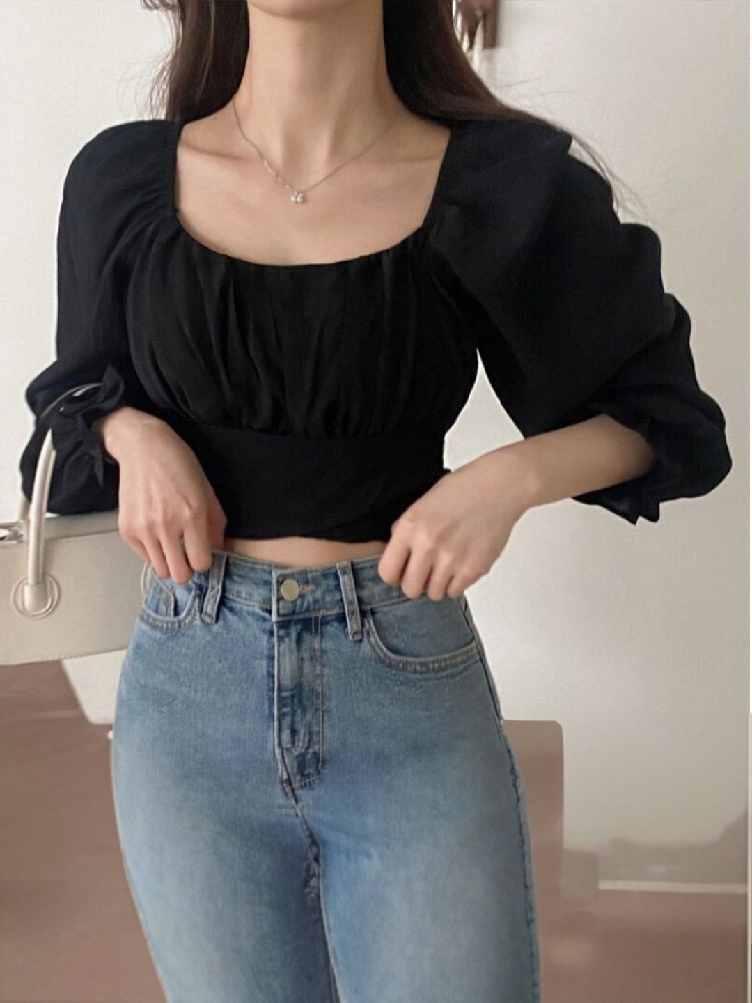 

NiloBerry Chiffon Crop Top, Black