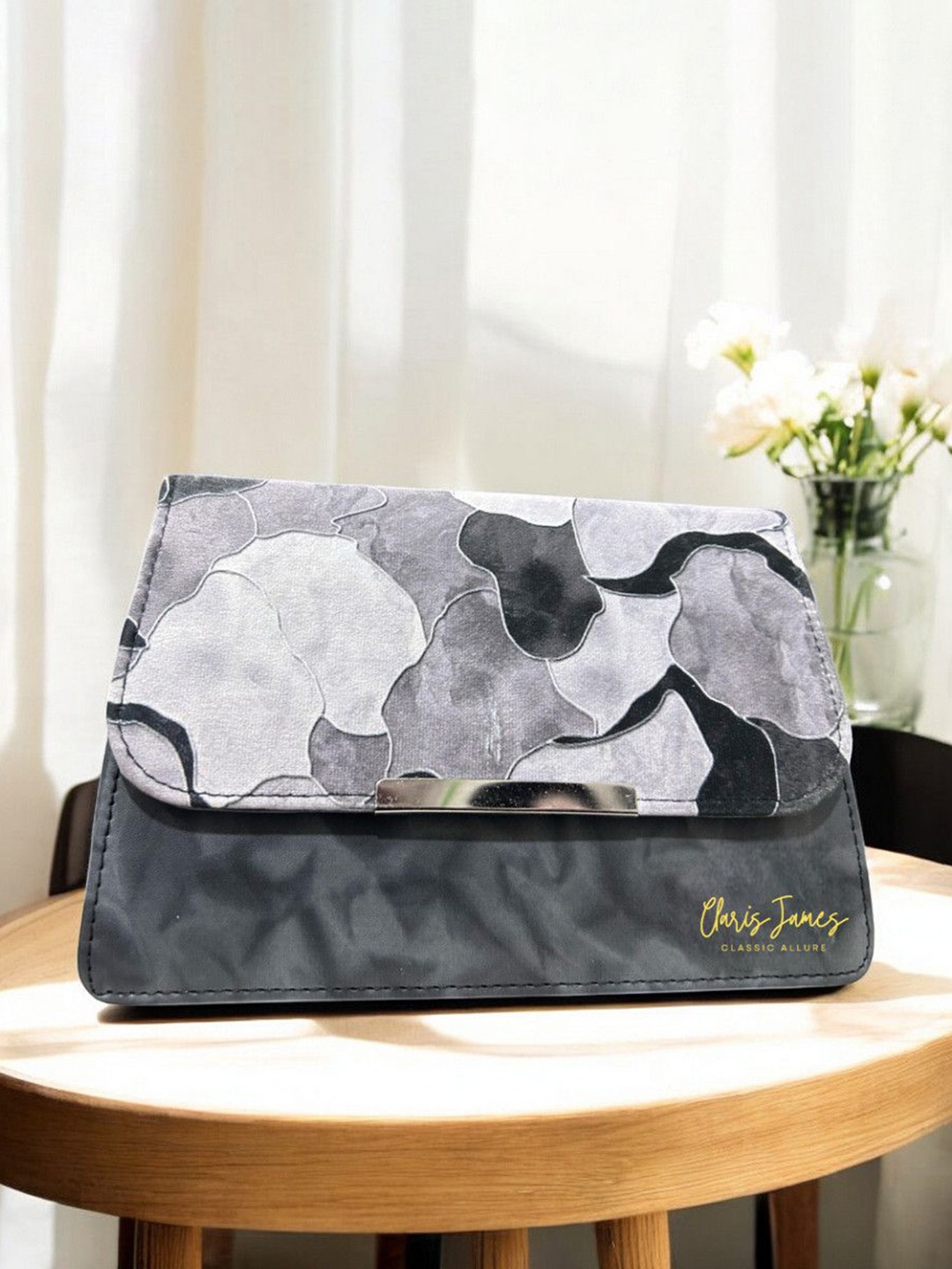 

CLARIS JAMES PU Sling Bag, Black