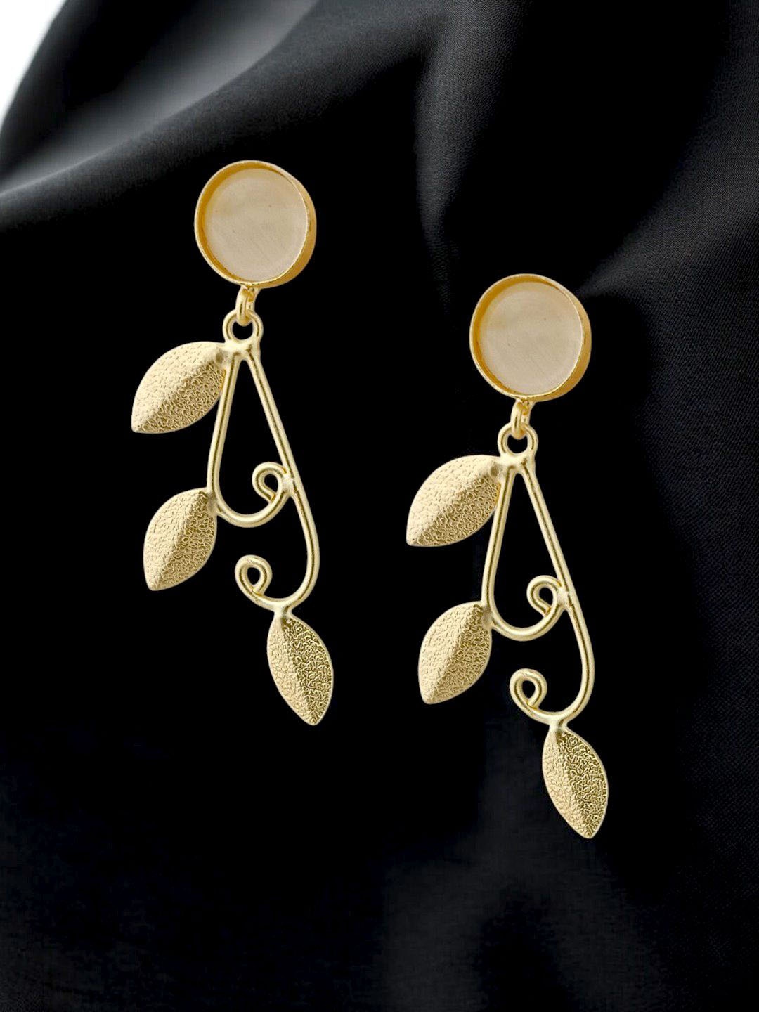 

TISHUL JEWELS Classic Drop Earrings, White