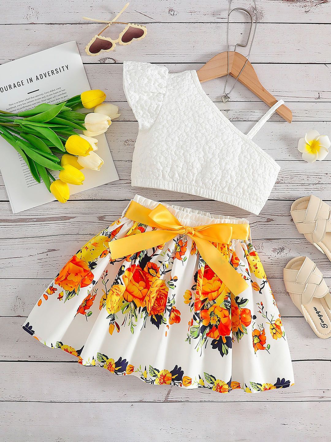 

YK Girls Printed Top With Skirt Clothing Set, White