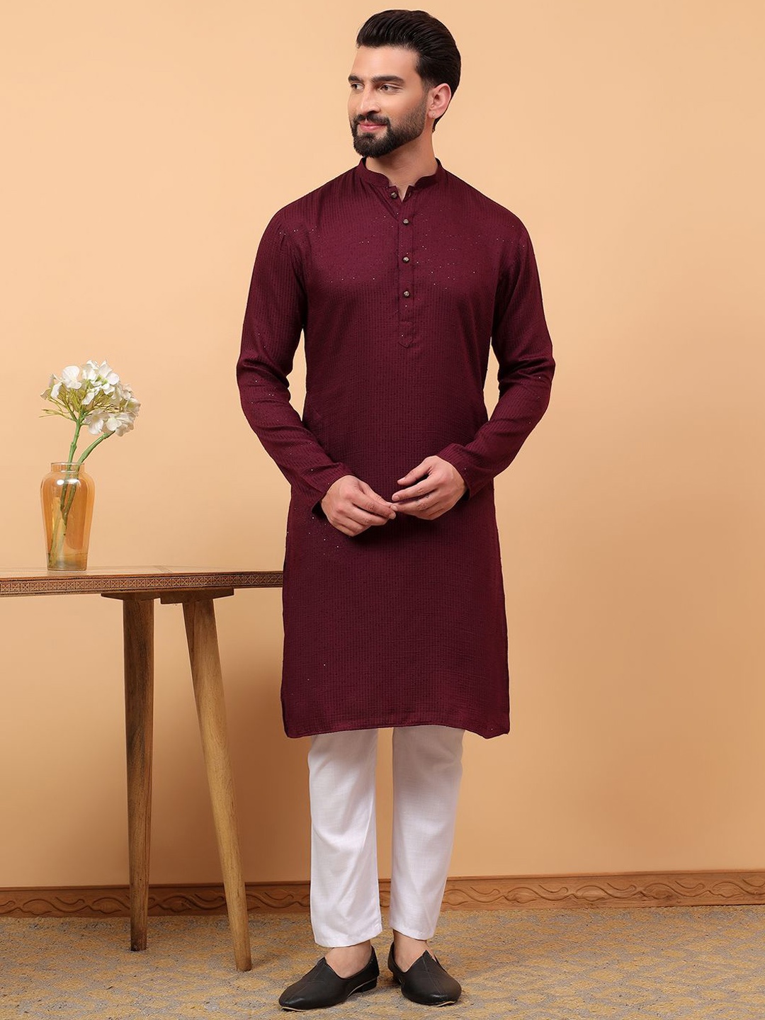 

TREEMODA Men Ethnic Motifs Regular Sequinned Kurta with Pyjamas, Maroon