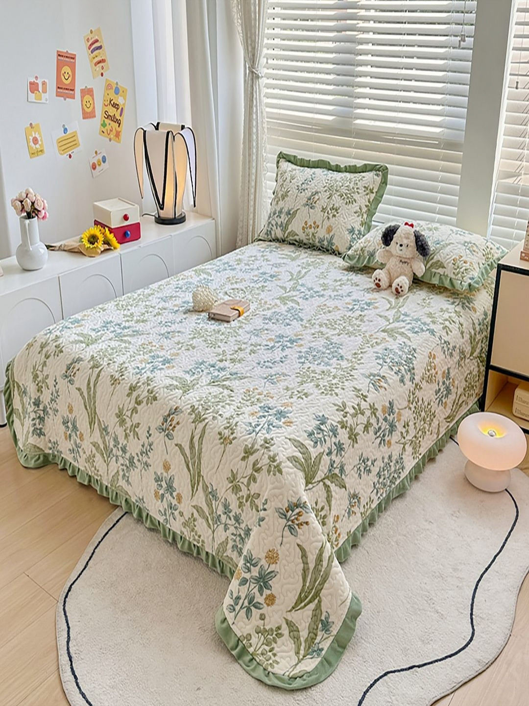 

JC HOME Green & White Printed Cotton Double King Bed & Pillow Cover