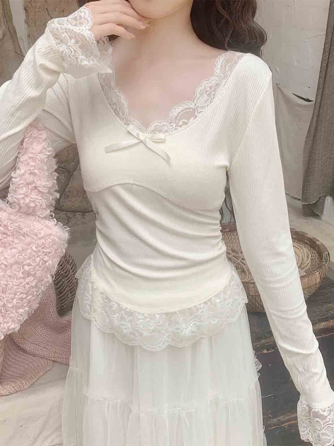

StyleCast x Revolte Solid V-Neck Lace Inserts Regular Top, Beige