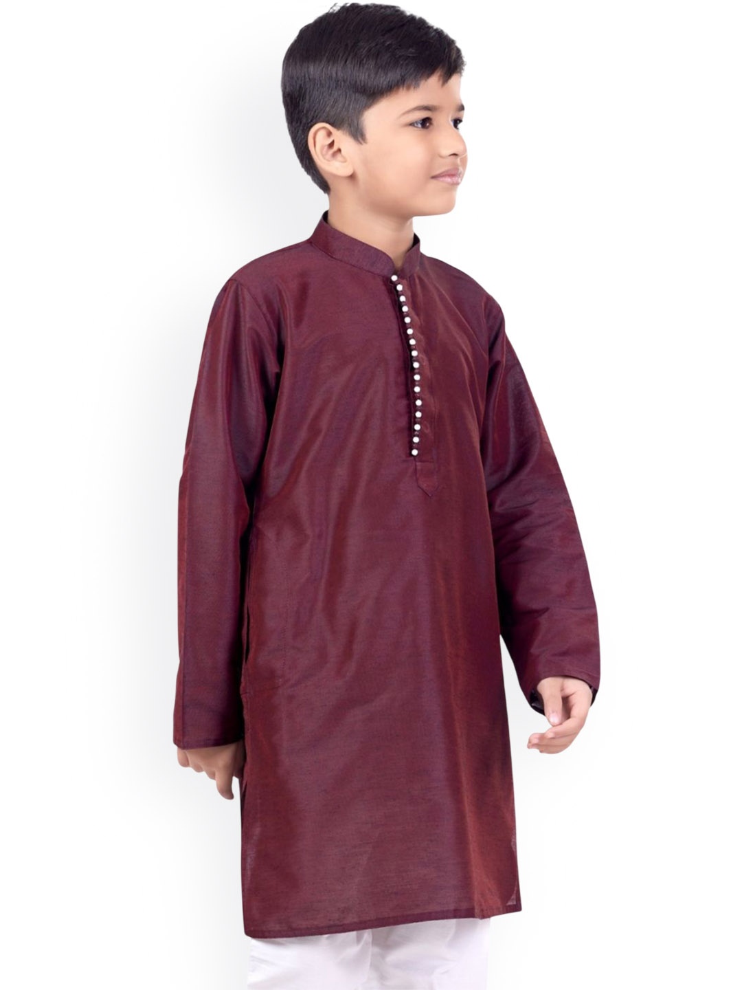 

Pehanaava Boys Yoke Design Thread Work Kurta, Maroon