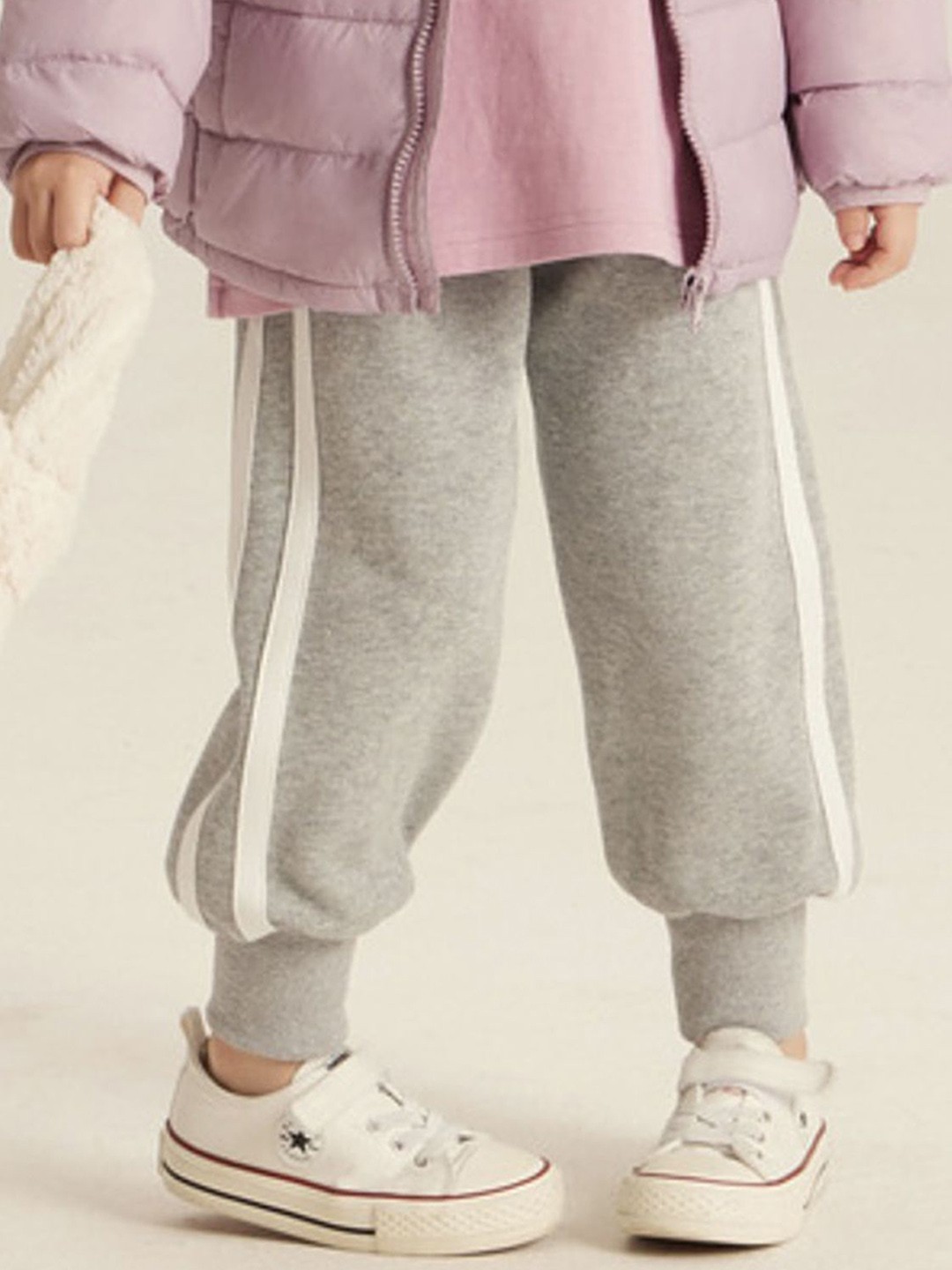 

LULU & SKY Girls Tapered Fit High-Rise Trousers, Grey