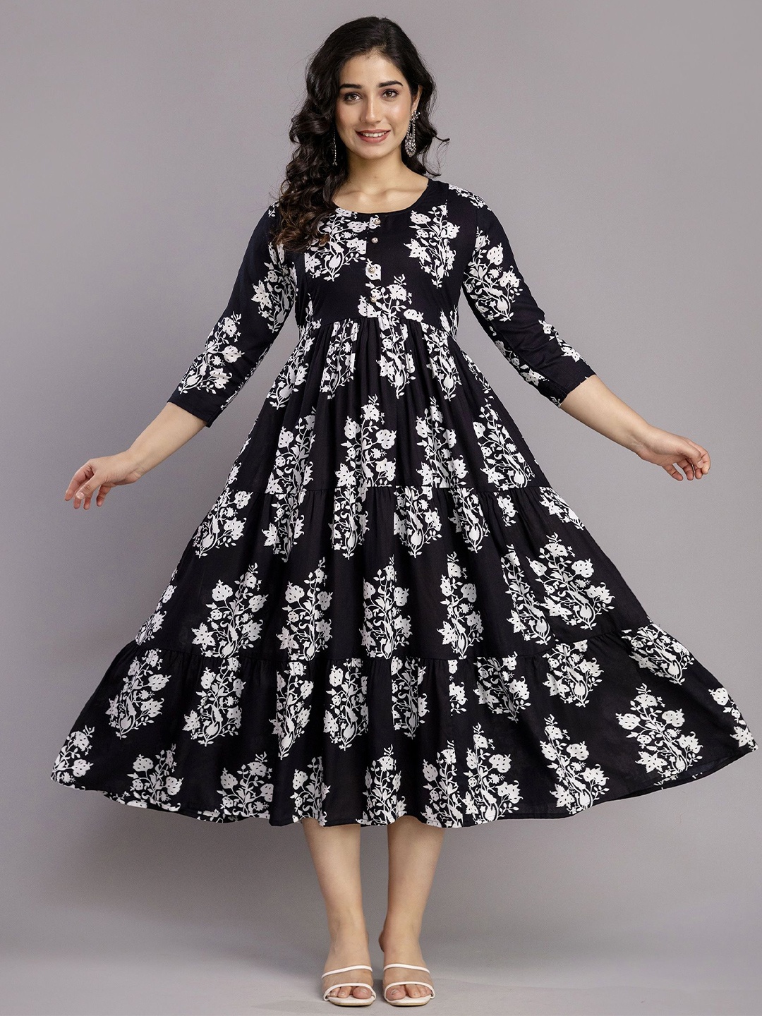 

DEVEK Floral Print Maternity Fit & Flare Maxi Dress, Black