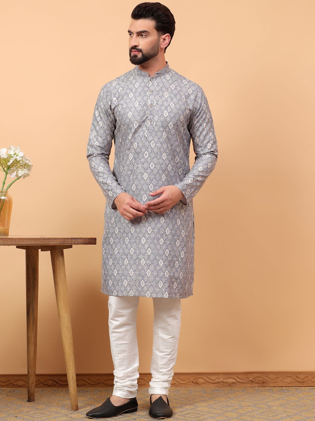 

TREEMODA Men Ethnic Motifs Embroidered Regular Kurta with Pyjamas, Grey