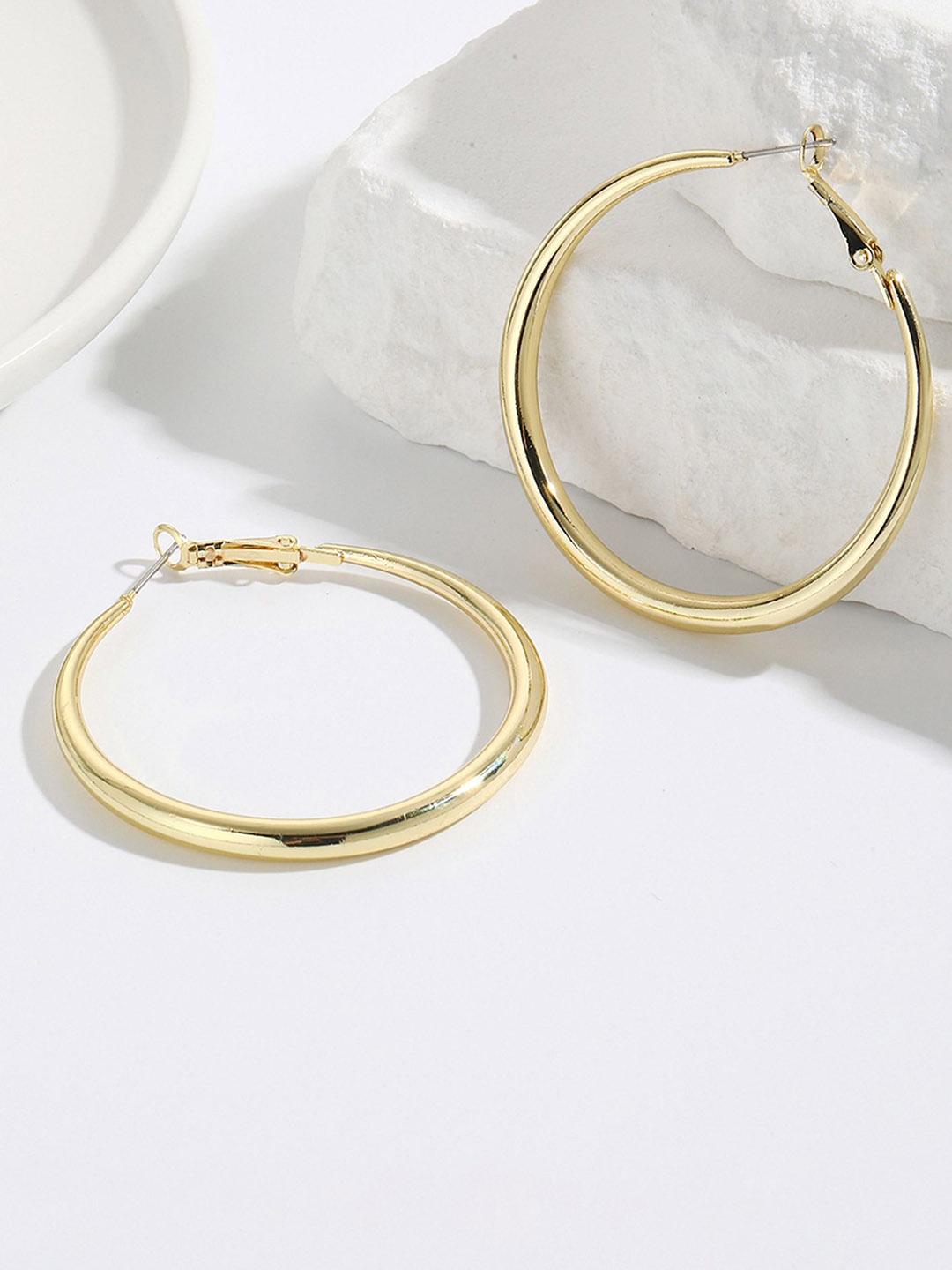 

LULU & SKY Contemporary Hoop Earrings, Gold