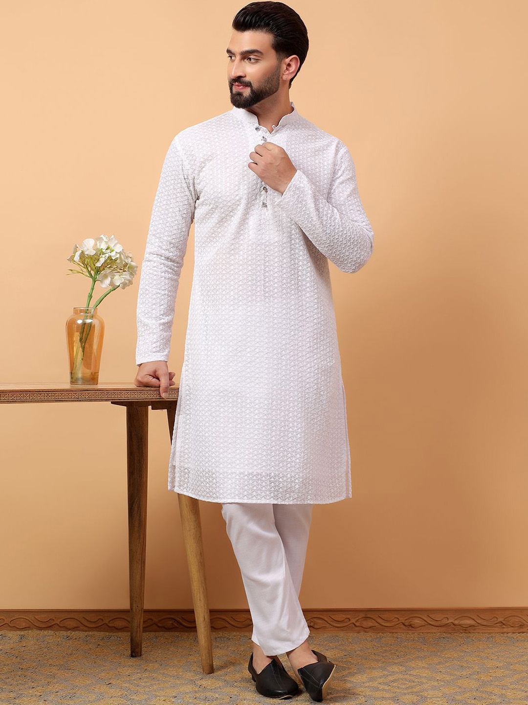 

TREEMODA Men Ethnic Motifs Embroidered Regular Thread Work Kurta with Pyjamas, White