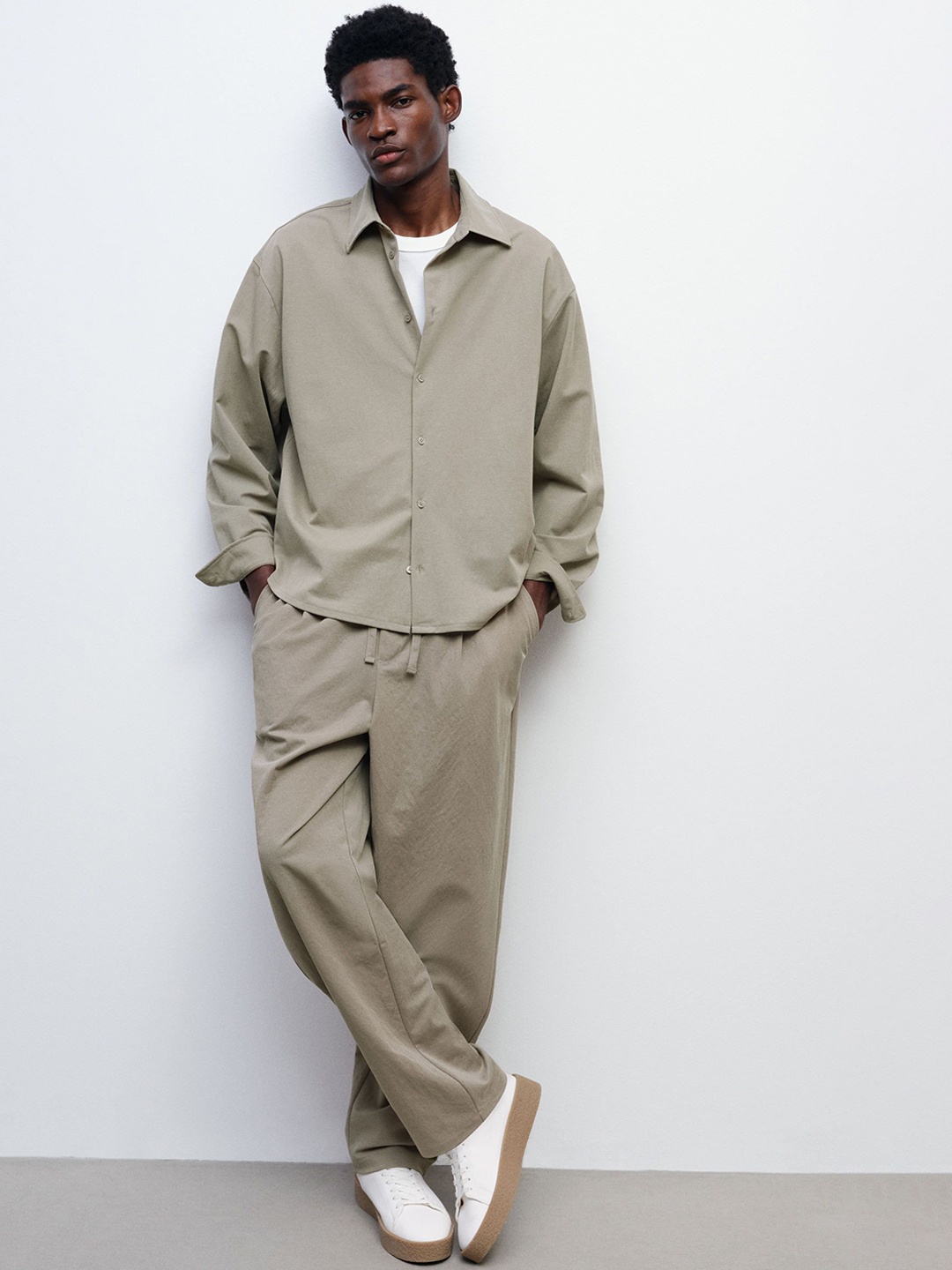 

H&M Relaxed Fit Trousers, Green