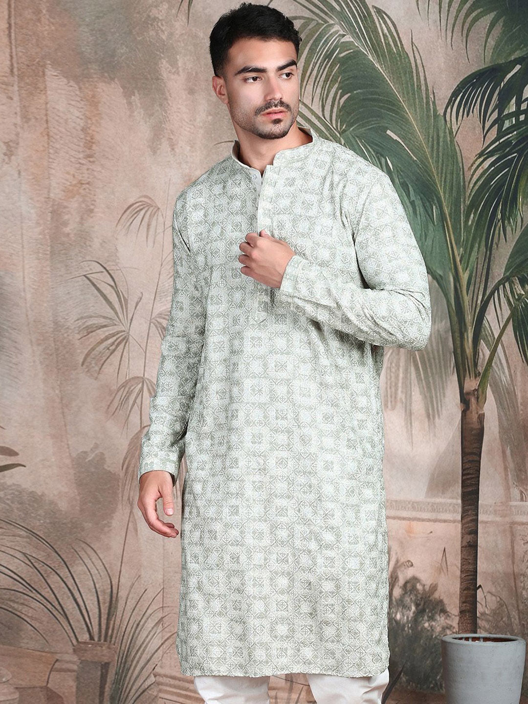 

Sangria Geometric Pattern Chikankari Kurta With Sequin, Green