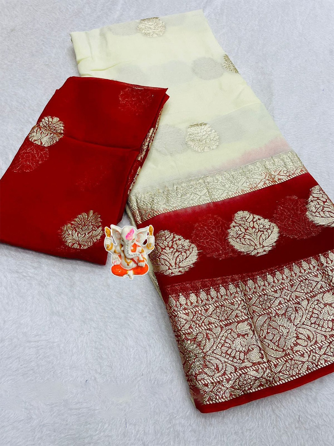 

PAYAL CREATION Floral Pure Georgette Designer Saree, White