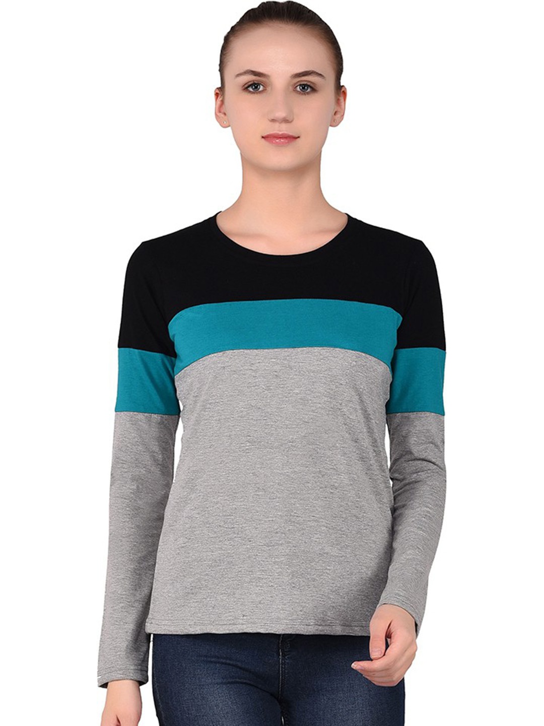 

BEYOU FASHION Women Colourblocked Slim Fit T-shirt, Black