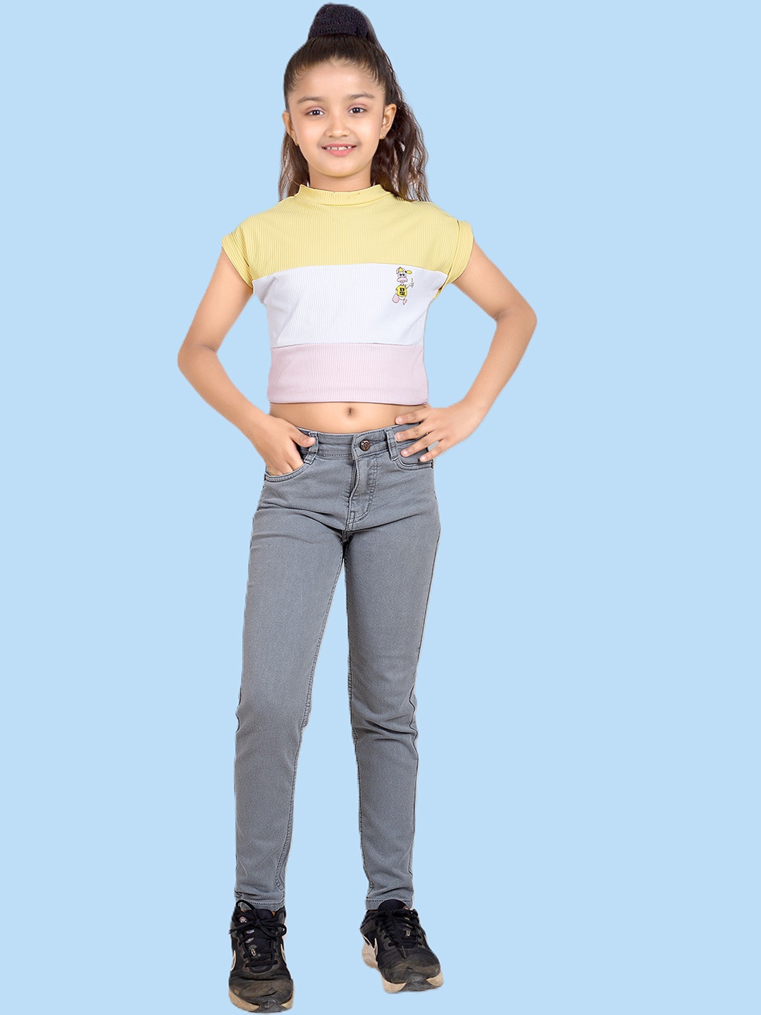 

ADBUCKS Girls Low Distress Stretchable Jeans, Grey