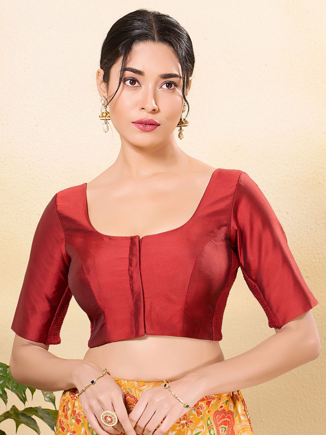 

VAMAS - THE DESIGNER BLOUSES Women Round Neck Padded Saree Blouse, Maroon