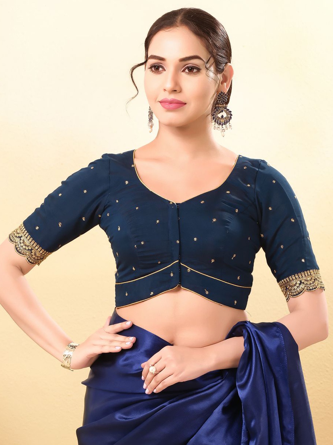 

VAMAS - THE DESIGNER BLOUSES Embroidered Silk Short Sleeves Saree Blouse, Navy blue