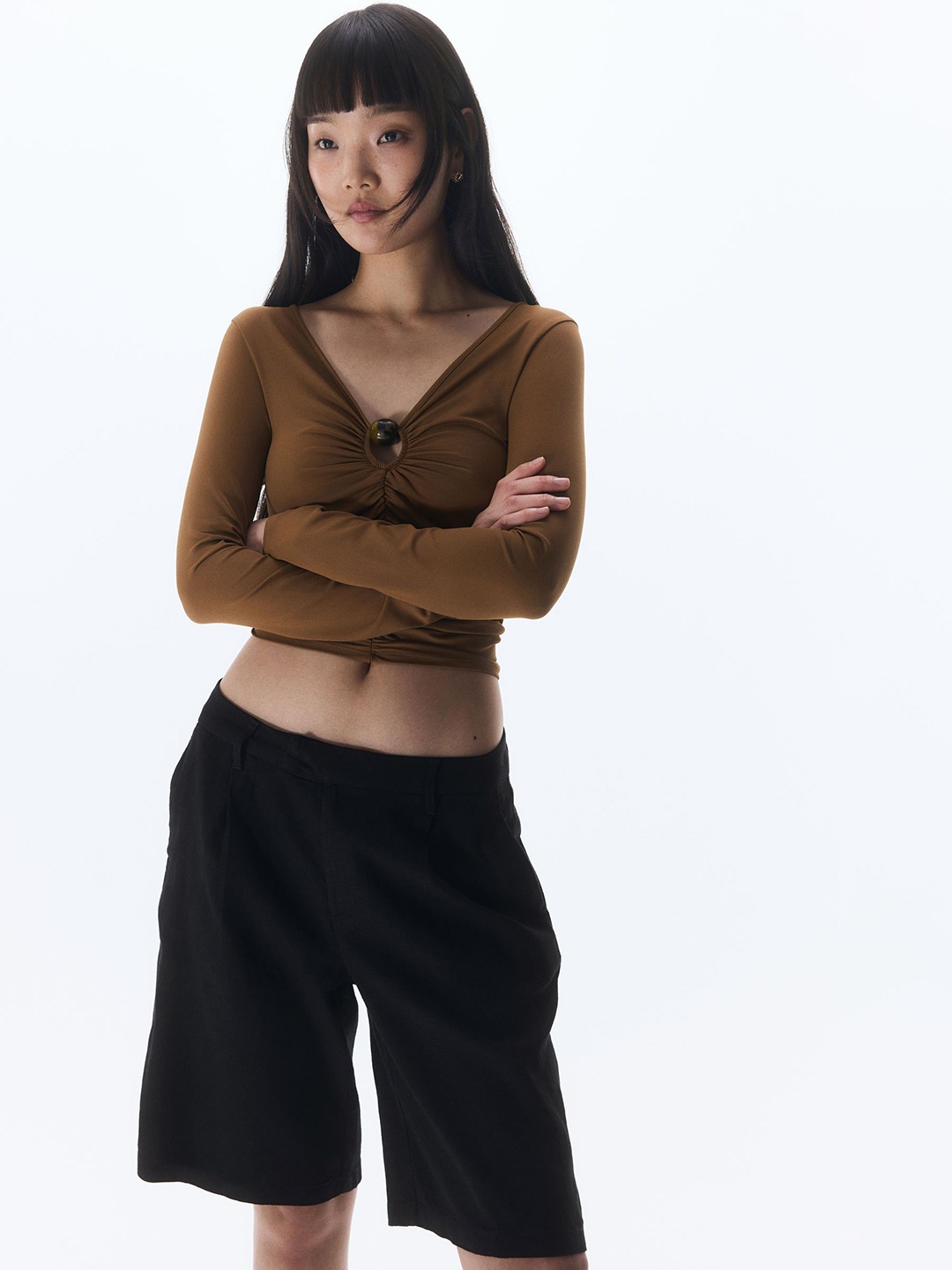

H&M Knee-length Linen-Blend Shorts, Black