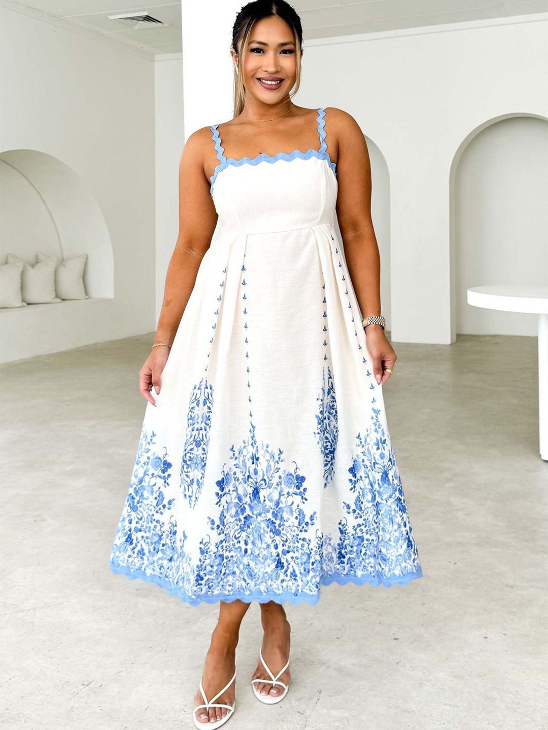 

StyleCast x Revolte Tropical Print A-Line Dress, Blue