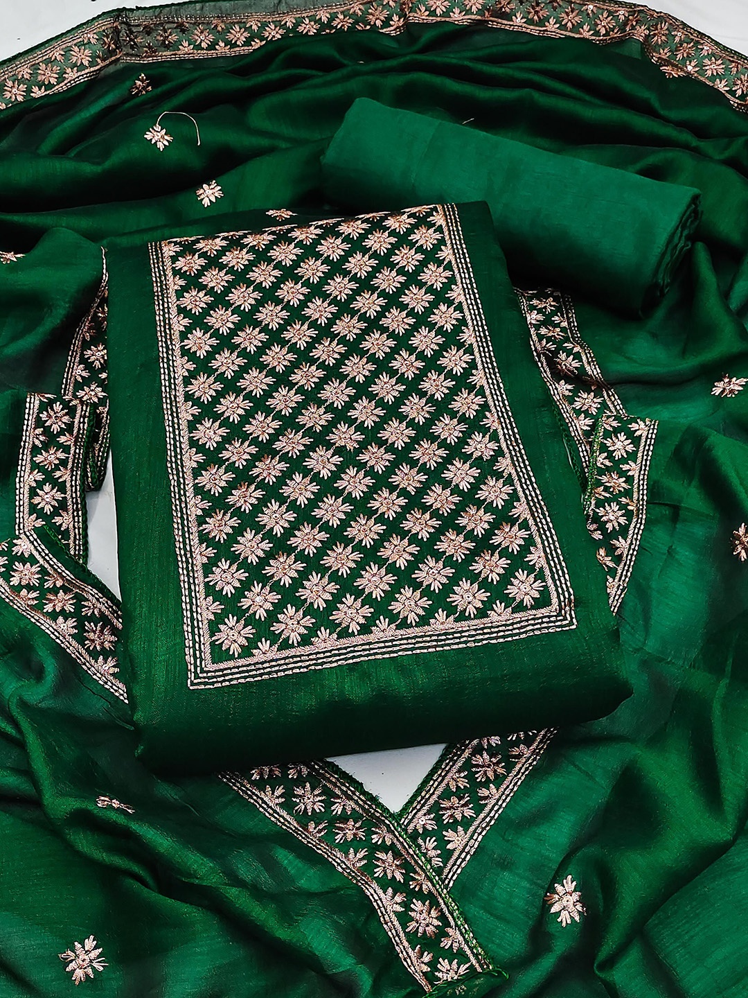 

SHADOW & SAINING Embroidered Unstitched Dress Material, Green