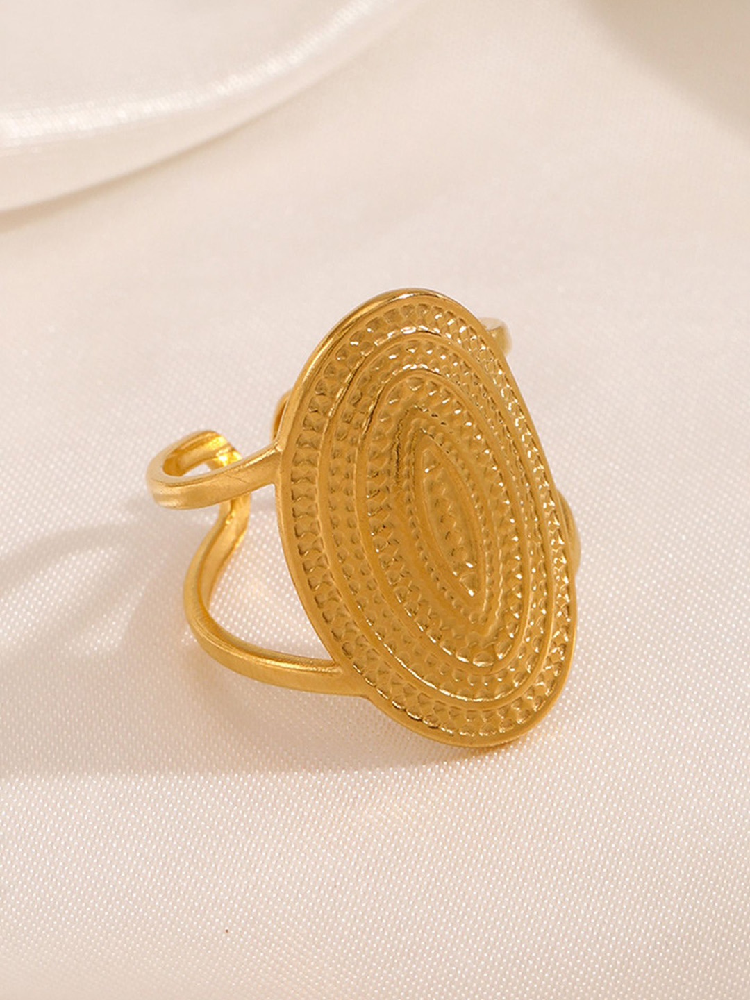 

LULU & SKY Stainless Steel Oval Shaped Adjustable Finger Ring, Gold