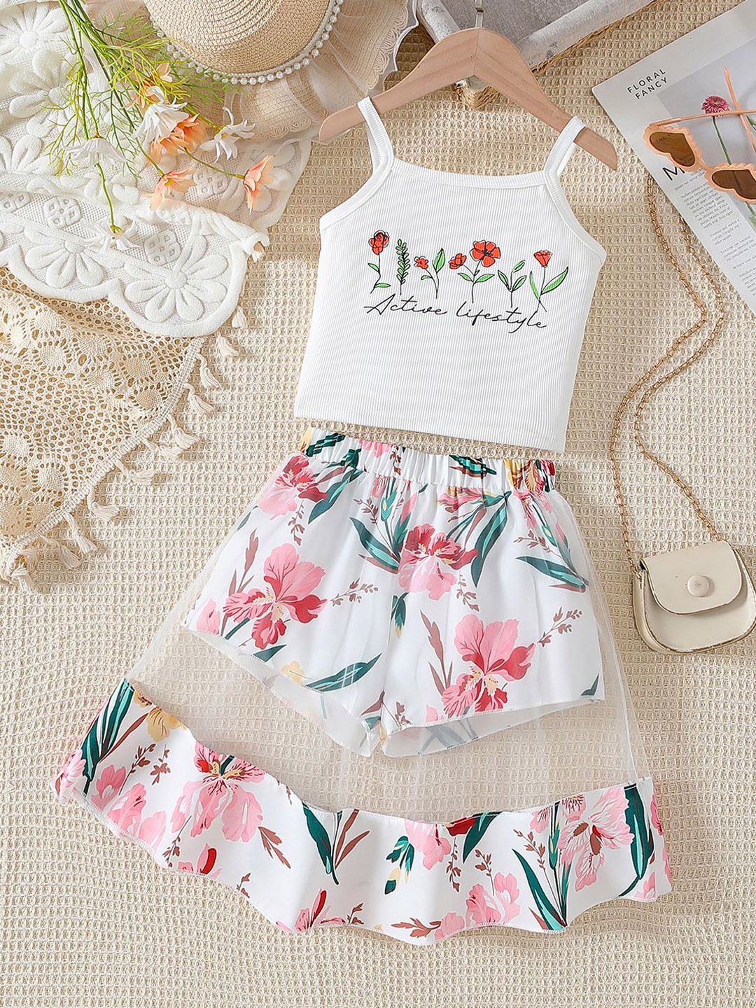 

YK Girls Printed Top With Skirt Clothing Set, White