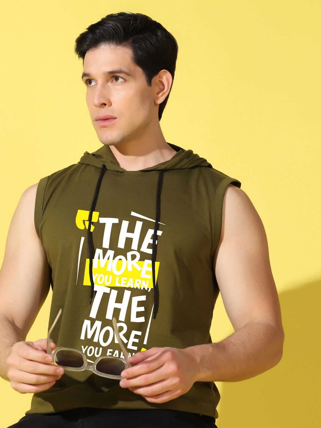 

WOOSTRO Men Typography Printed Hooded Slim Fit T-shirt, Olive