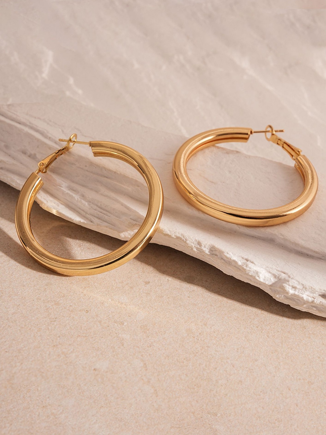 

LULU & SKY Contemporary Hoop Earrings, Gold