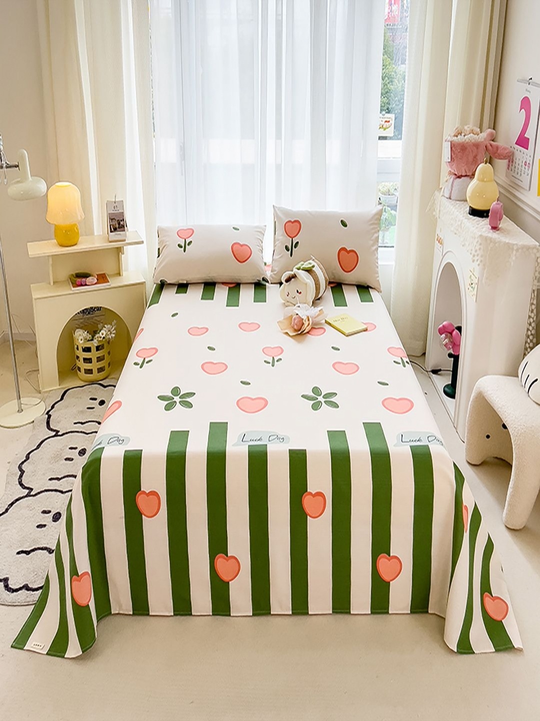 

JC HOME White & Green Floral 140 TC King Bedsheet with 2 Pillow Covers