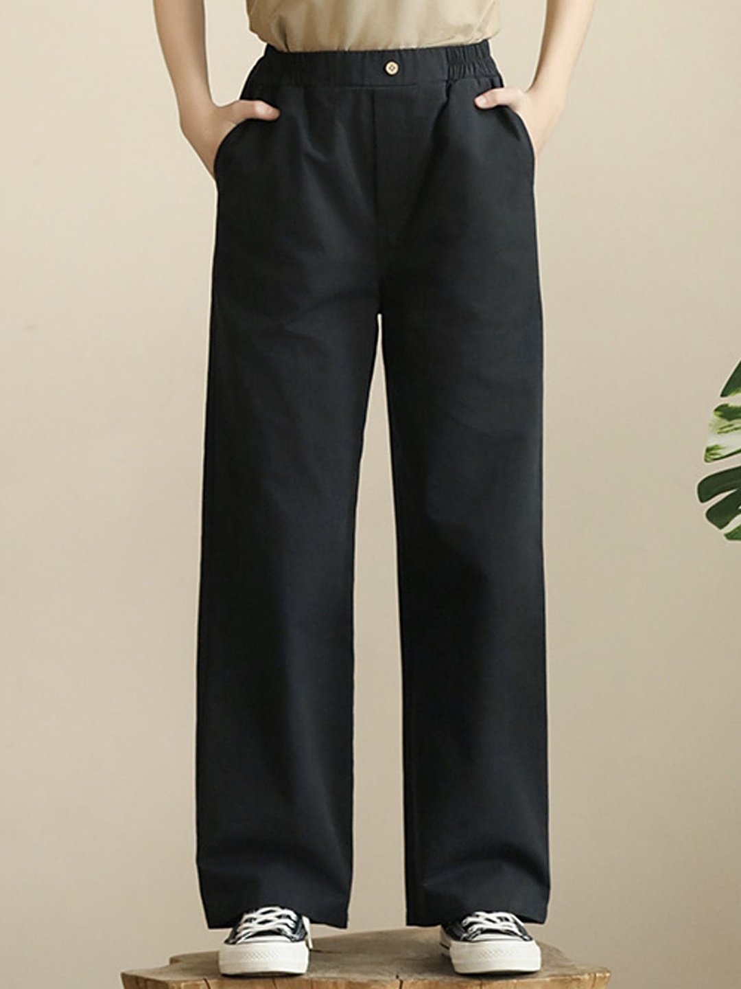 

LULU & SKY Girls Straight Fit High-Rise Jeans, Black