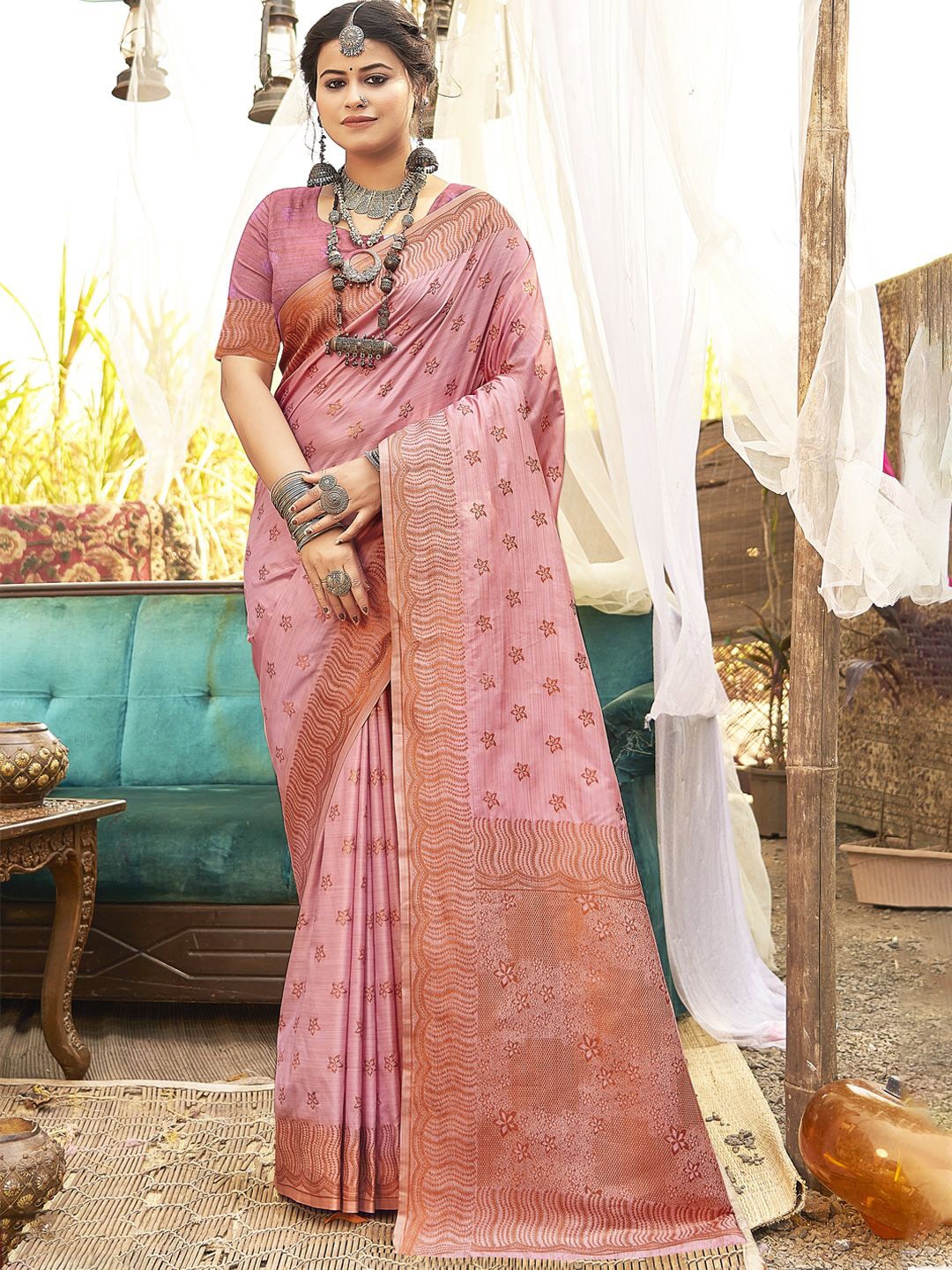 

SANGAM PRINTS Woven Design Zari Silk Blend Designer Tussar Saree, Pink