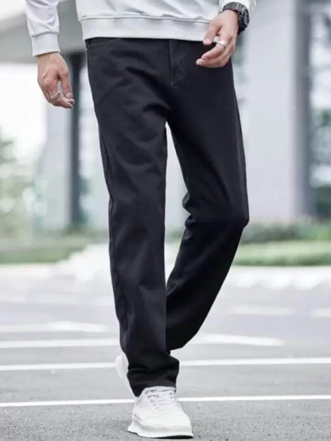 

COMFITS Men Classic Low Distress Stretchable Jeans, Black