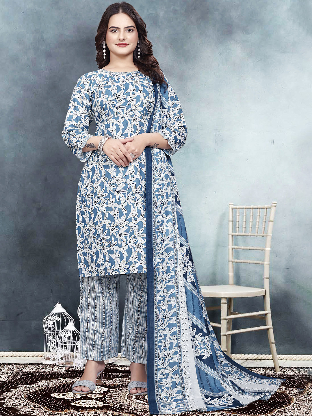 

Sitanjali Women Floral Printed Regular Pure Cotton Kurta with Trousers & With Dupatta, Blue