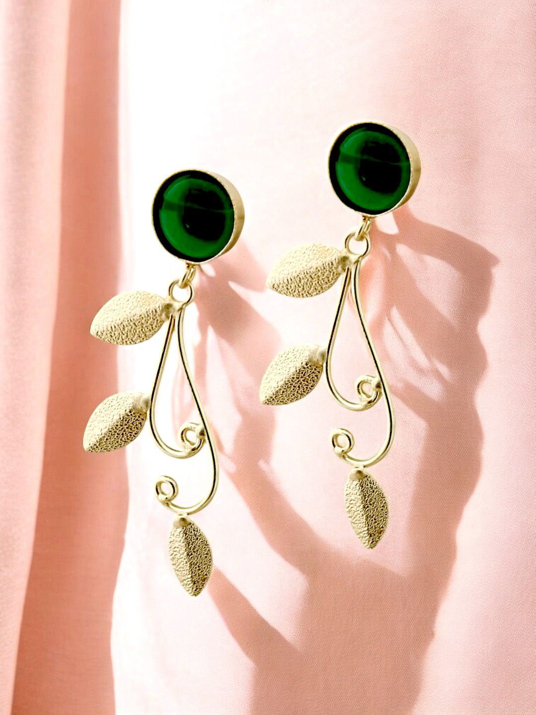 

TISHUL JEWELS Classic Drop Earrings, Green