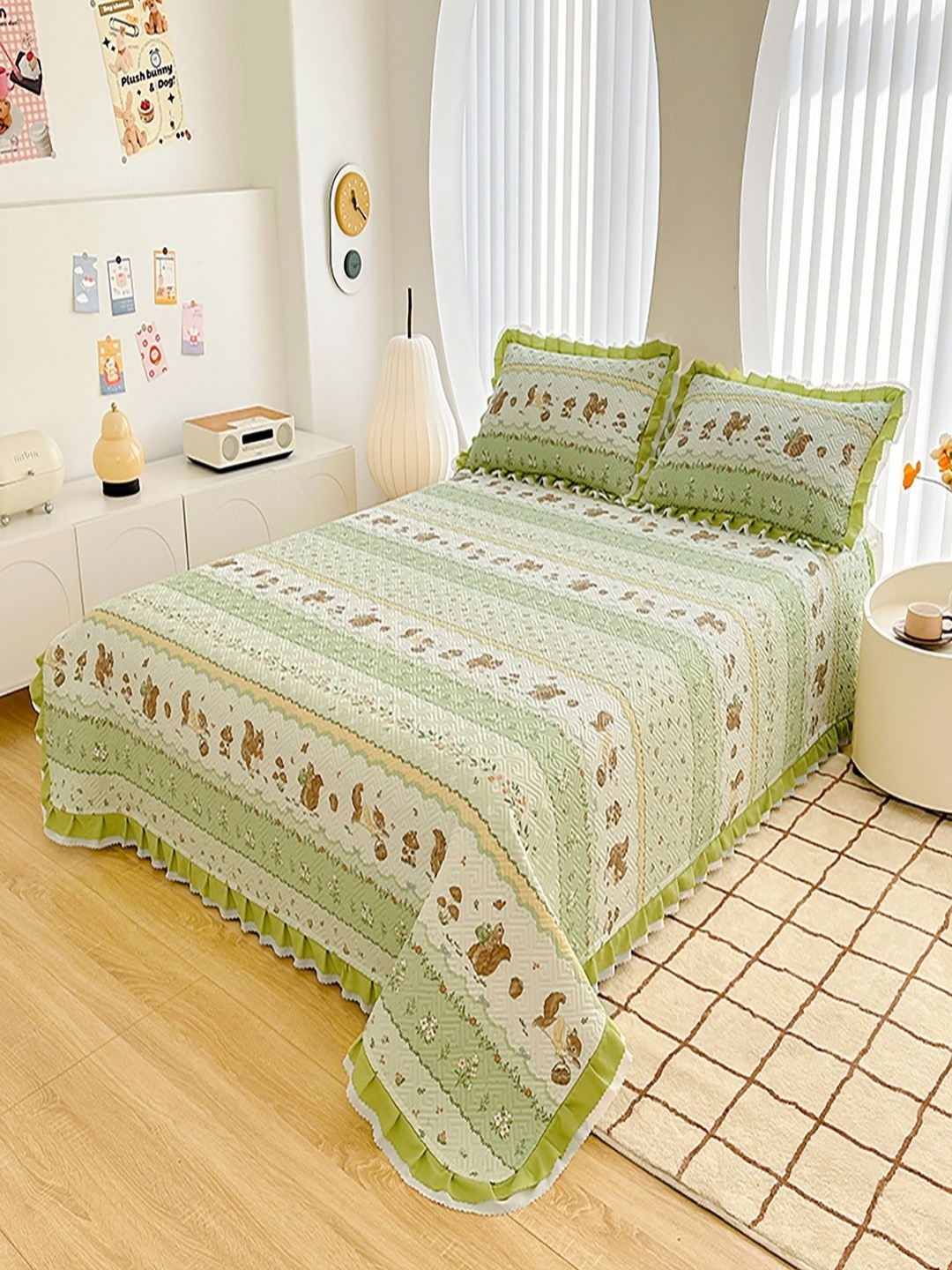 

JC HOME Green & White Printed Cotton Double King Bed & Pillow Cover