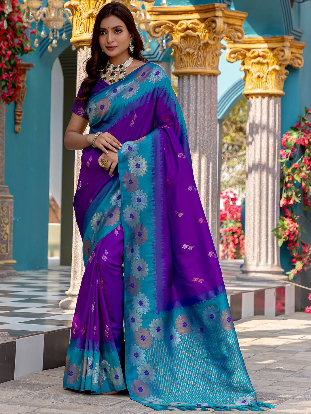 

LeeliPeeri Designer Woven Design Zari Silk Blend Designer Saree, Purple