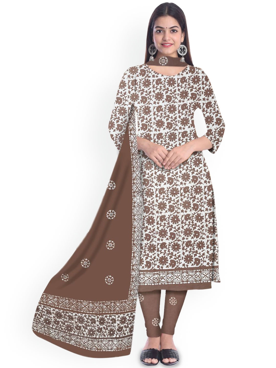 

Farooq Dyeing Printed Pure Cotton Unstitched Dress Material, Brown