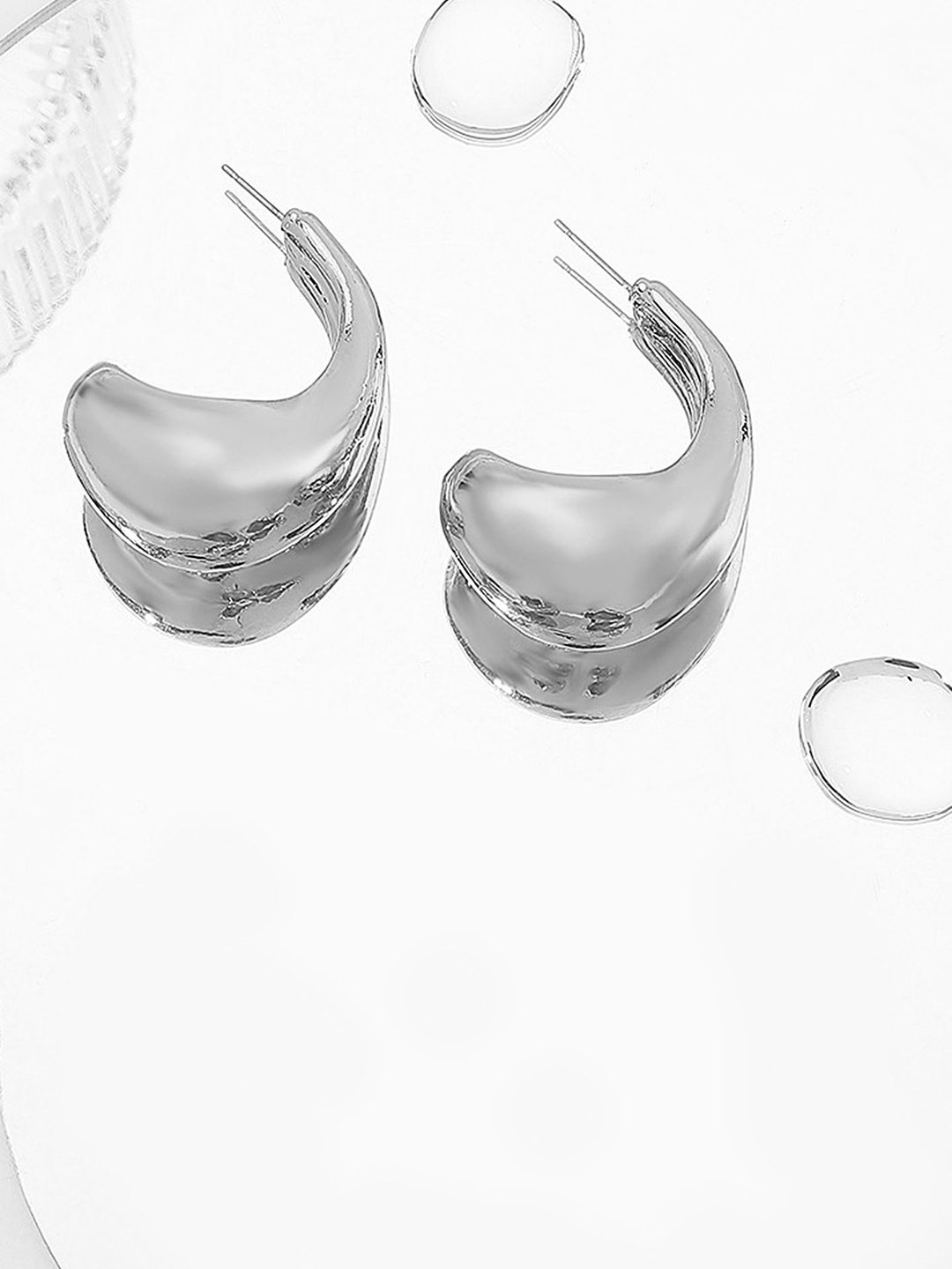 

LULU & SKY Contemporary Ear Cuff Earrings, White