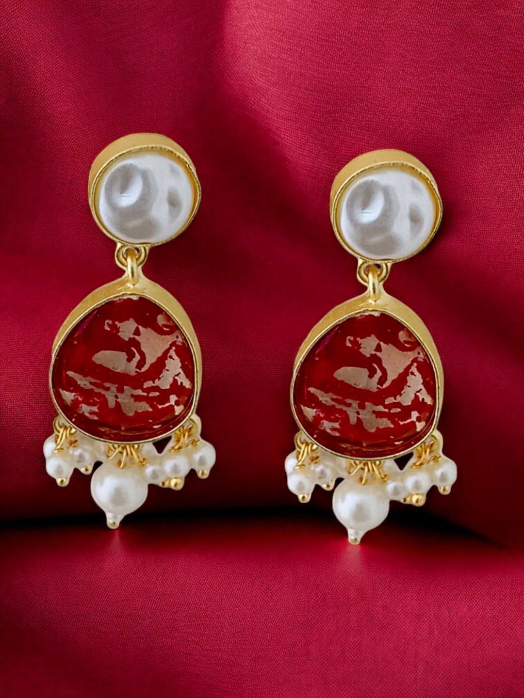 

TISHUL JEWELS Classic Studs Earrings, Red
