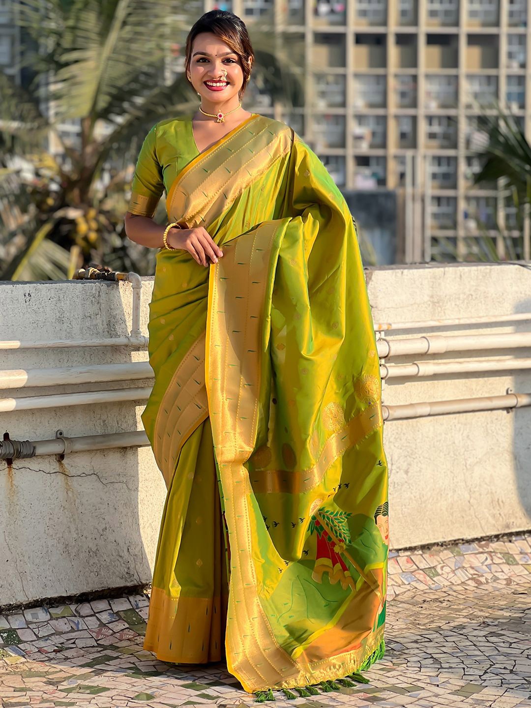 

LeeliPeeri Designer Woven Design Zari Silk Blend Paithani Saree, Green