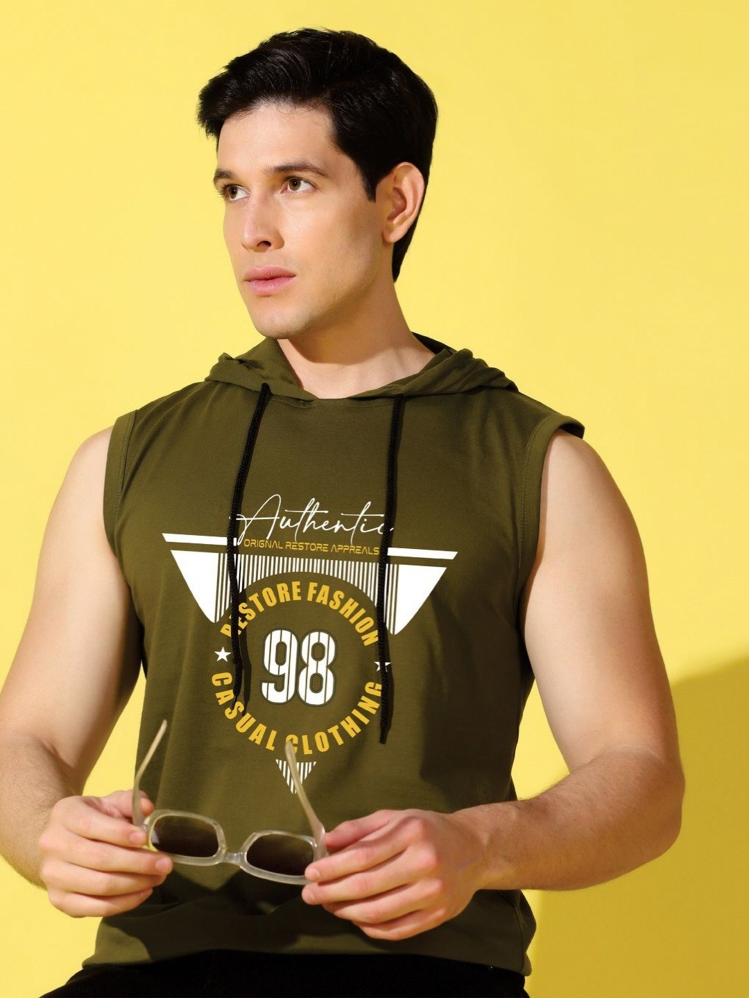 

WOOSTRO Men Typography Printed Hooded Slim Fit T-shirt, Olive