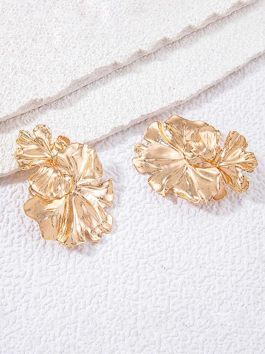 

LULU & SKY Contemporary Studs Earrings, Gold