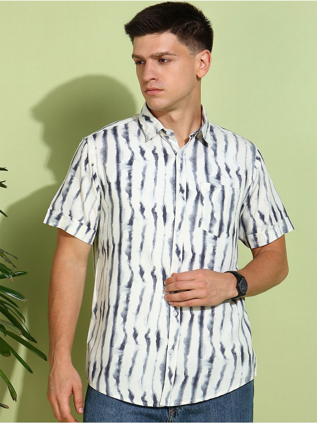 

Moda Rapido Men Classic Opaque Printed Casual Shirt, Multi